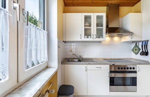 Usseln Apartment | Apartment 'Ferienwohnung Typ A' with Private Terrace and Wi-Fi