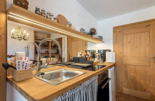 Anzenbach Apartment | Apartment 'Ferienappartement 2 - Lockstein ' with Mountain View, Private Garden and Wi-Fi