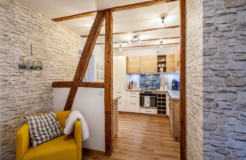 Rotenburg an der Fulda Apartment | Apartment 'Ferienwohnung Haseltal' with Shared Garden, Balcony and Wi-Fi