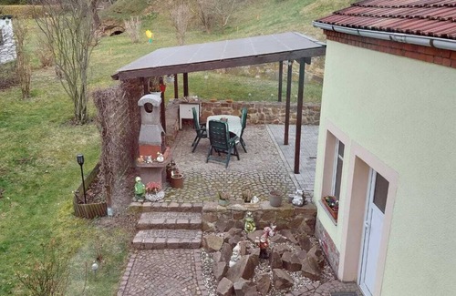 Doebeln Apartment | Apartment 'Ferienwohnung Am Muldenufer' with Shared Terrace, Private Garden and Wi-Fi