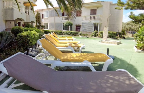 Cala Agulla Apartment | Apartment Flora with approx. 60 sqm, pool, 2 bedrooms, 4 pers. Beach approx. 500 m Watch video? Enter "Flora Cala Ratjada" on YouTube