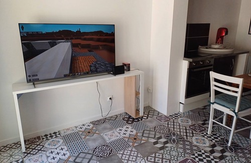 Armissan Apartment | Apartment for 4 people 6km from the sea 6km from Narbonne near the pine forest