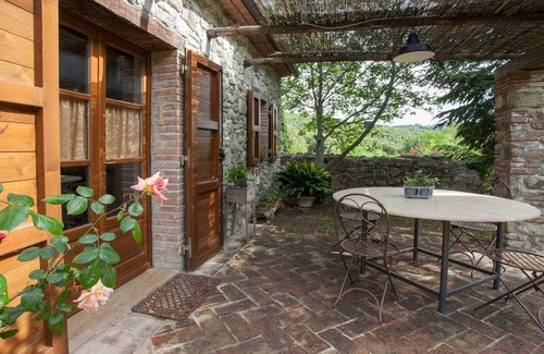 Pomaia Apartment | Apartment for 5 persons approx. 65 m² in Pomaia, Tuscany (Etruscan Coast)