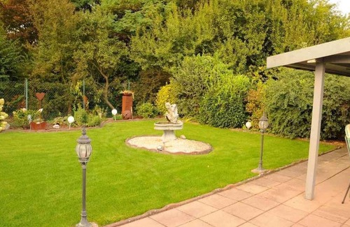 Lustadt Apartment | Apartment garden view - 4-bed apartment