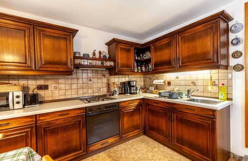 Wehrheim Apartment | Apartment 'Gemütliches Haus Im Alten Ortskern' with Terrace and Wi-Fi