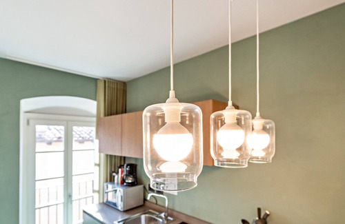 Gargnano Apartment | Apartment 'Gemhouse Smeraldo Garda Lake' 50 m from the lake, wi-fi and air conditioning n