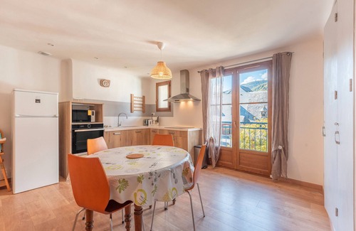 Arreau Apartment | Apartment 'Gîte Au Coeur D'Arreau' with Mountain View and Balcony