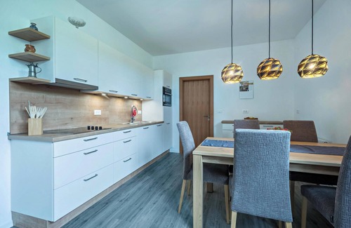 Merano Apartment | Apartment "Golserhof" with Wi-Fi, Terrace & Mountain View