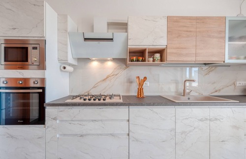 Castromediano Apartment | Apartment 'Green' with Balcony and Air Conditioning