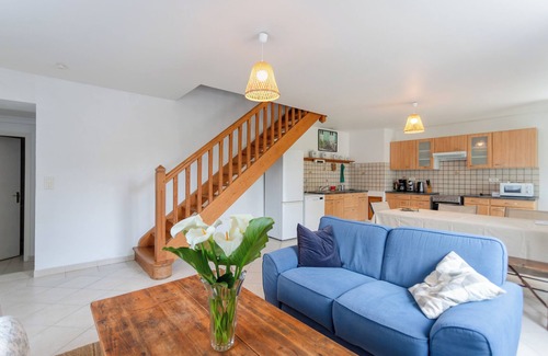 Guiche Apartment | Apartment 'Gte Elaïa Class 3 Au Coeur Du Pays' with Private Terrace, Wi-Fi and Air Conditioning