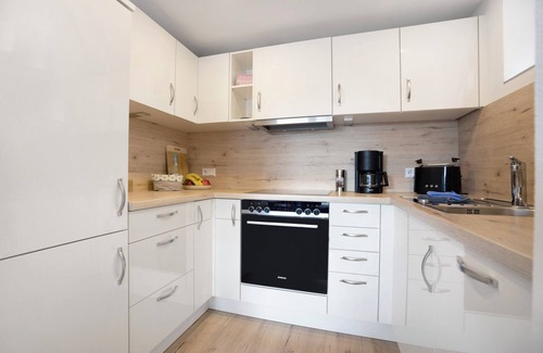 Bad Waldsee Apartment | Apartment 'Haisterkirch' with Private Terrace and Wi-Fi