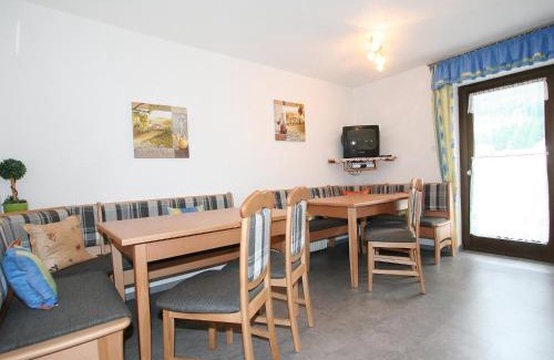 Pians Apartment | Apartment Haslwanter by Interhome