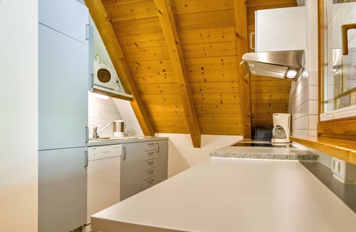 Spielweg Apartment | Apartment 'Haus Miriam' with Mountain View, Shared Garden and Wi-Fi