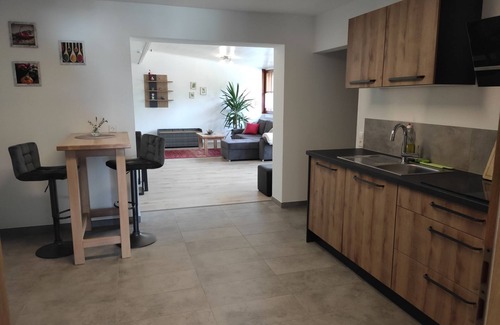 Tengen Apartment | Apartment 'Hegauliebe' with Private Terrace and Wi-Fi