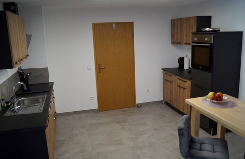 Tengen Apartment | Apartment 'Hegauliebe' with Private Terrace and Wi-Fi