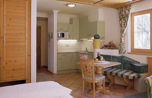 Sankt Anton am Arlberg Apartment | Apartment in St. Anton am Arlberg with balcony