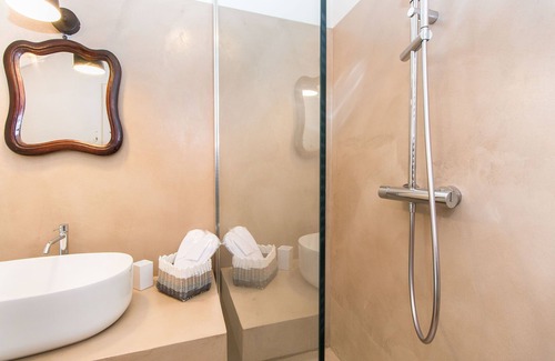 Costigliole d'Asti House | Apartment " Il POZZO" at Cascina La Melagrana