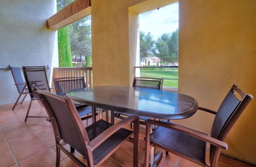 Pont Royal Apartment | Apartment in a private estate south of the Luberon