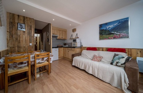 Allos Apartment | Apartment in France with Stunning Mountain Views