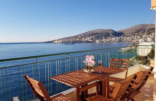 Sarande Apartment | Apartment in front of the beach