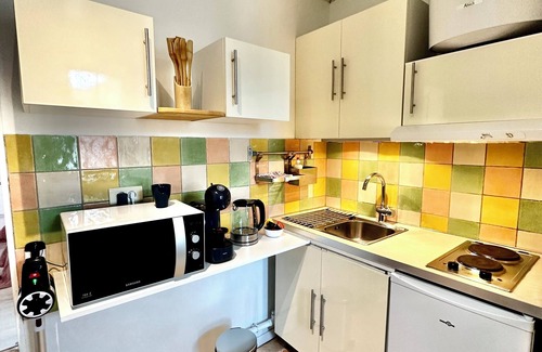 Faubourg-Raines Apartment | Apartment in Gare/Darcy town center