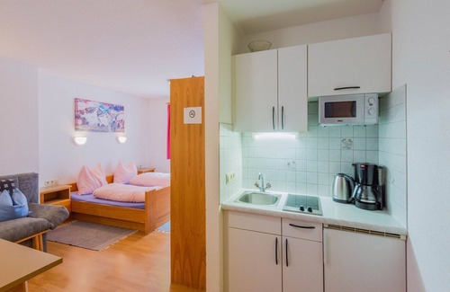 Huben Apartment | Apartment in Huben near Ski Slopes