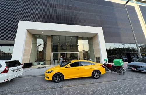 Jumeirah Village Circle House | Apartment in JVC with Pool & Terrace