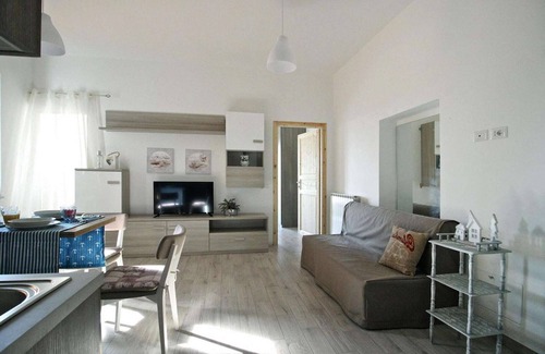 Ladispoli Apartment | Apartment in Ladispoli near Tyrrhenian Sea