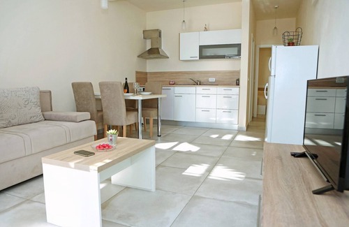 Ljubac Apartment | Apartment in Ljubac near the Sea