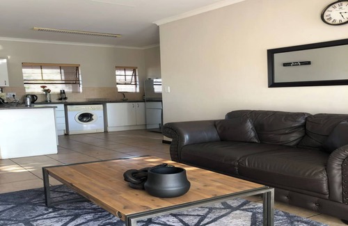 Newcastle Apartment | Apartment in Newcastle Kzn