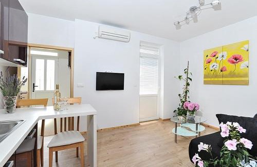 Poljana Apartment | Apartment in Poljana with sea view, terrace, air conditioning, WiFi 3617-2