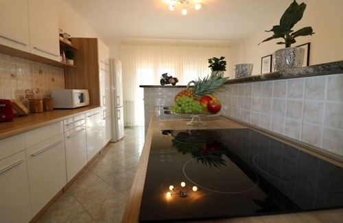 Antonci Apartment | Apartment in Poreč with Terrace, Air condition, WIFI, Dishwasher (4400-9)