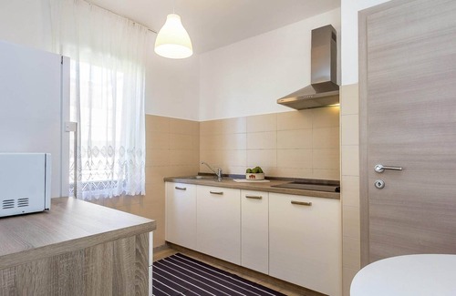 Skatari Apartment | Apartment in Pula near the Sea and Town Center