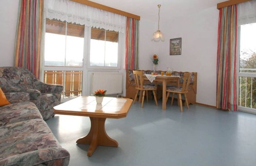 Rotthalmuenster House | Apartment in Rotthalmünster with Private Terrace,Garden, BBQ
