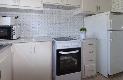 Roses Town Center Apartment | Apartment in Roses with Sea Views & Pool