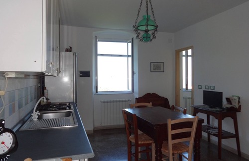 Genoa Apartment | Apartment in the green