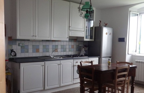 Genoa Apartment | Apartment in the green