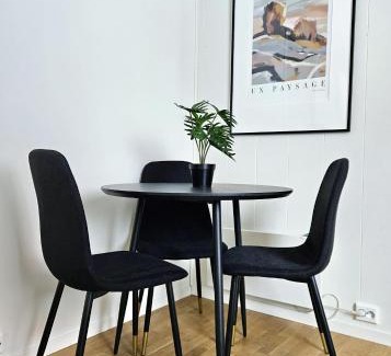 Tromsdalen Apartment | Apartment in Tromsø, located between the Arctic Cathedral and The Cable Car