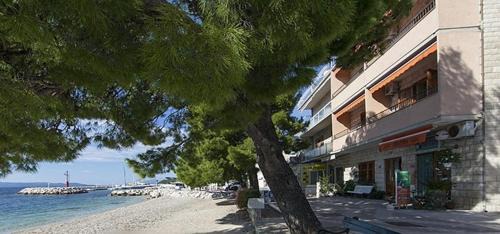 Tucepi Apartment | Apartment in Tucepi with sea view, balcony, air conditioning, WiFi 3674-1