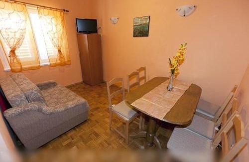 Tucepi Apartment | Apartment in Tucepi with sea view, balcony, air conditioning, WiFi 3674-1