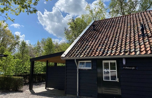 Elst Apartment | Apartment in Wageningen near Rhine River