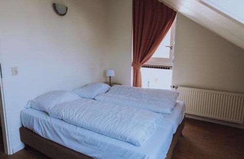 Municipality of Uitgeest House | Apartment in Waterpark with Private Jetty