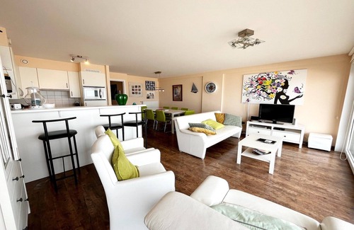 Wenduine Apartment | Apartment in Wenduine with Stunning Sea Views