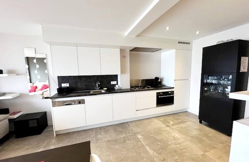 Wenduine Apartment | Apartment in Wenduine with Stunning Sea Views