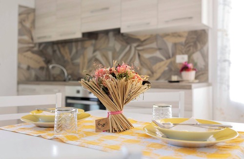 Castelnuovo del Garda Apartment | Apartment 'Pozzo Dei Desideri Asia' with Wi-Fi and Air Conditioning