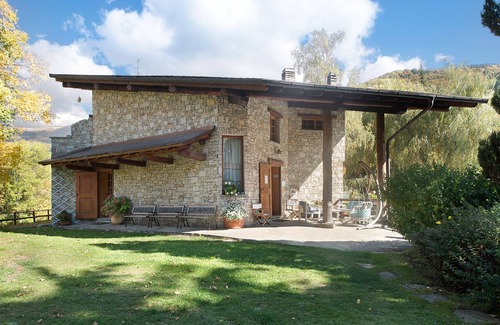 Santo Stefano dʼAveto Apartment | Apartment "Agriturismo La Casa sul Poggio - Monte Penna" with Terrace, Shared Pool