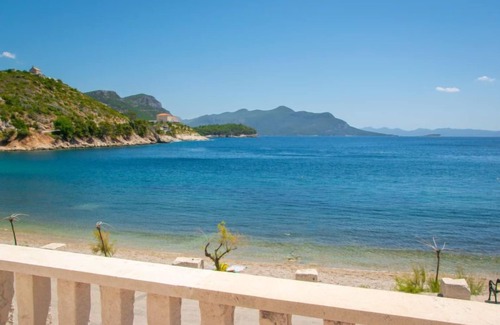 Trstenik Apartment | Apartment Jelka by Interhome