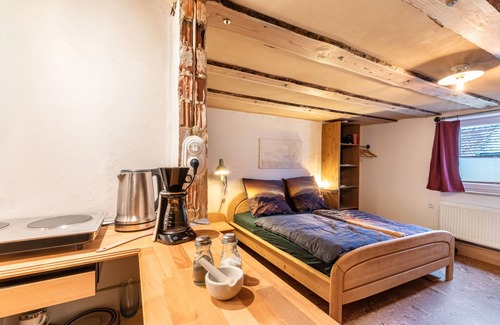 Erbach Apartment | Apartment 'Kleine Perle' with Shared Garden and Wi-Fi