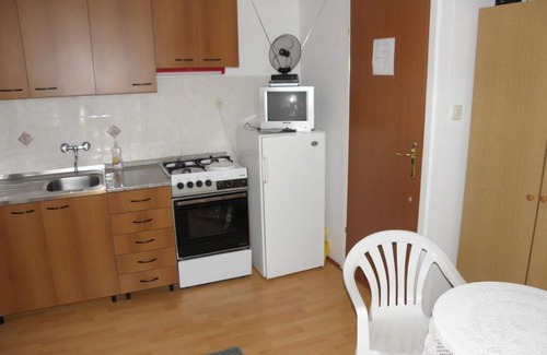 Susica Apartment | Apartment Kuce - 150m from the beach with parking: SA2(2) - Susica, Island Ugljan, Croatia