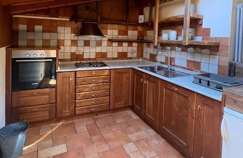 Arvier Apartment | Apartment "La Leuna" with Mountain View, Garden & Wi-Fi